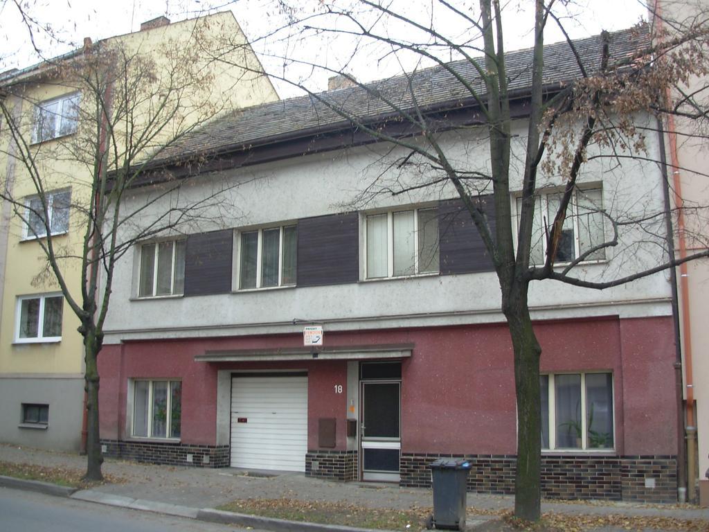 Penzion Hlinkova Plzen Bagian luar foto